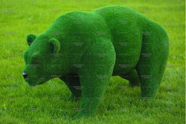 садовая топиар фигура медведя из искусственного газона