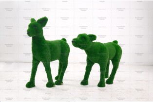 Топиари композиция олень мама с малышами - газон Deluxe Green