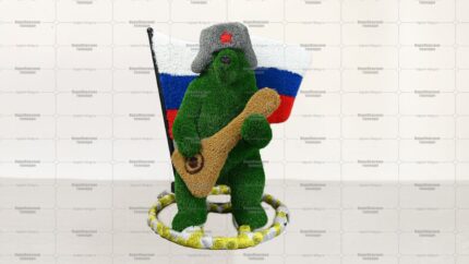 Топиари композиция  медведь Патриот - газон Есо