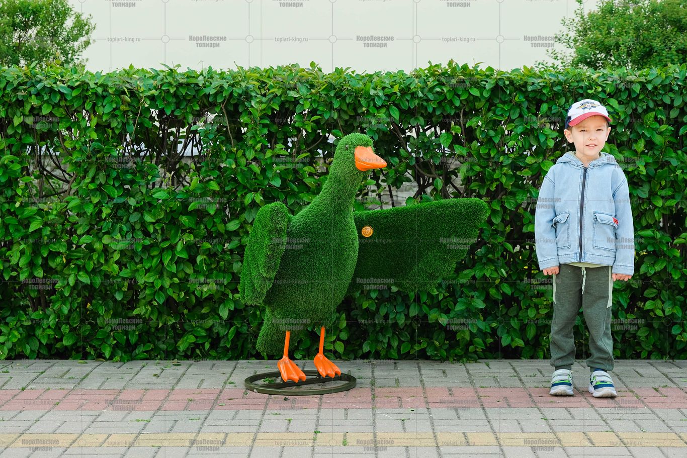 Топиари утка Кряк - газон Eco Топиари утка Кряк - газон Eco