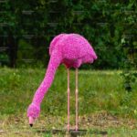 Топиари фламинго розовый, на водопое - газон Eco