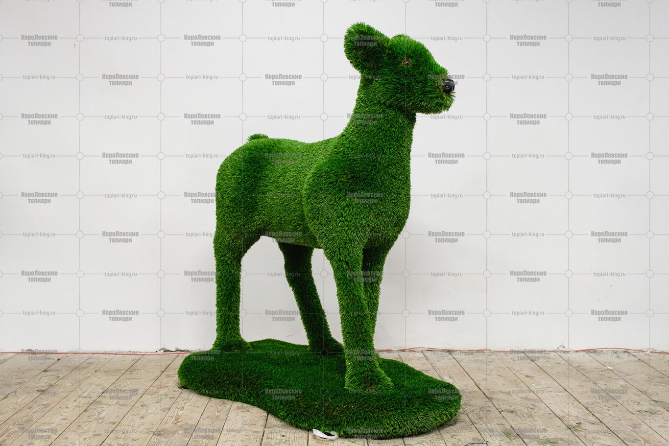 Топиари олень малыш, Сева - газон Eco Топиари олень малыш, Сева - газон Eco