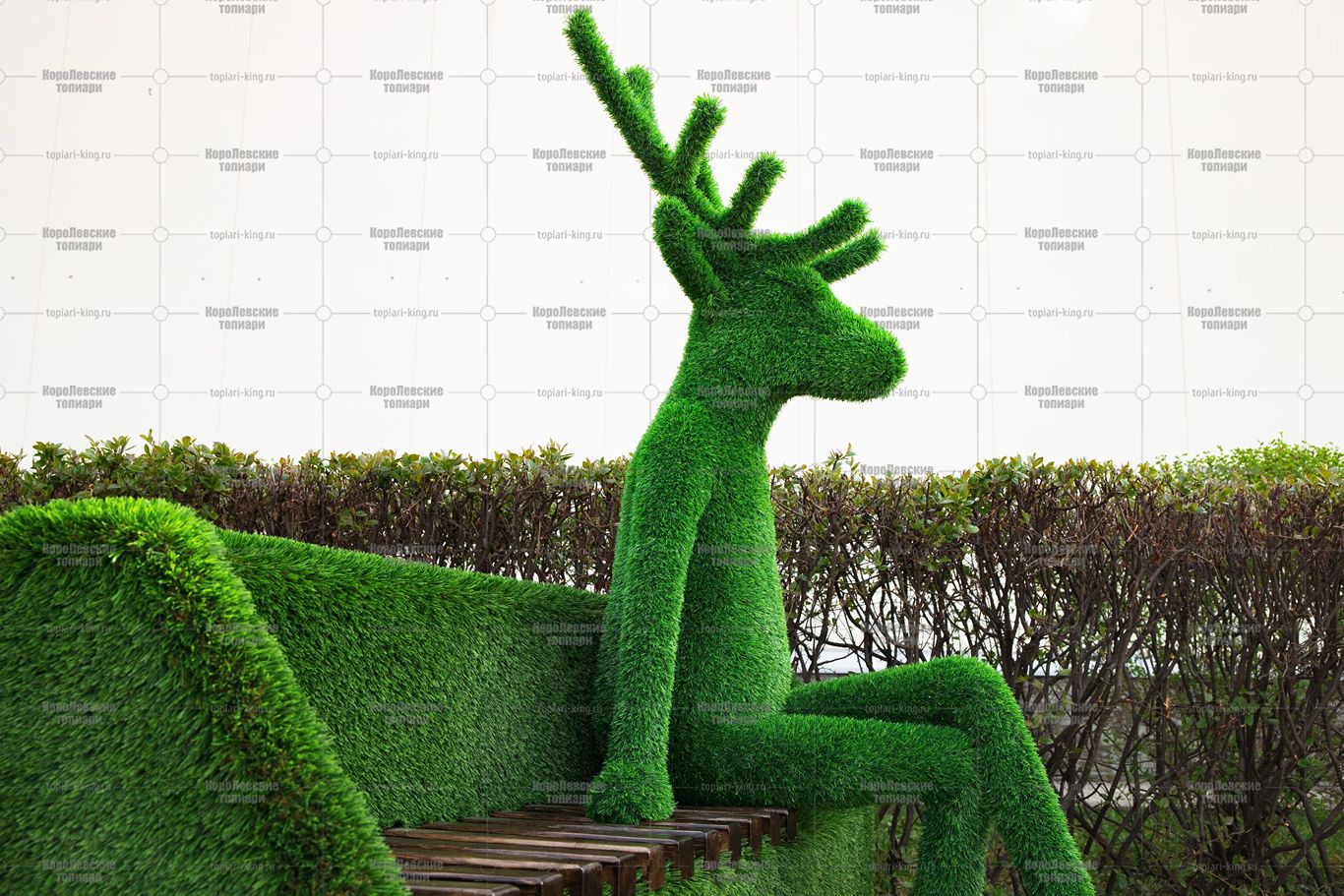 Топиари олень, Варлам (без лавочки) - газон Eco Green Топиари олень, Варлам (без лавочки) - газон Eco Green