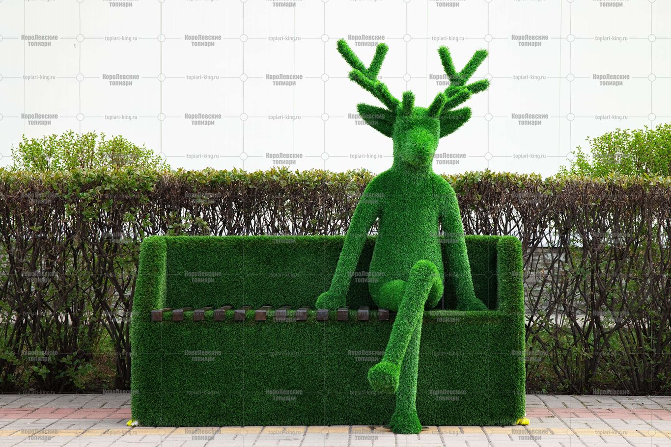Топиари олень, Варлам (без лавочки) - газон Eco Green Топиари олень, Варлам (без лавочки) - газон Eco Green