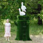 Топиари композиция аисты на пне - газон Deluxe + Eco