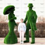 Топиари композиция светская встреча №3 (леди с зонтиком, джентельмен) - газон Deluxe