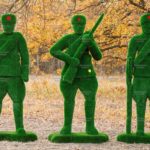 Топиари композиция солдаты - газон Deluxe + Eco