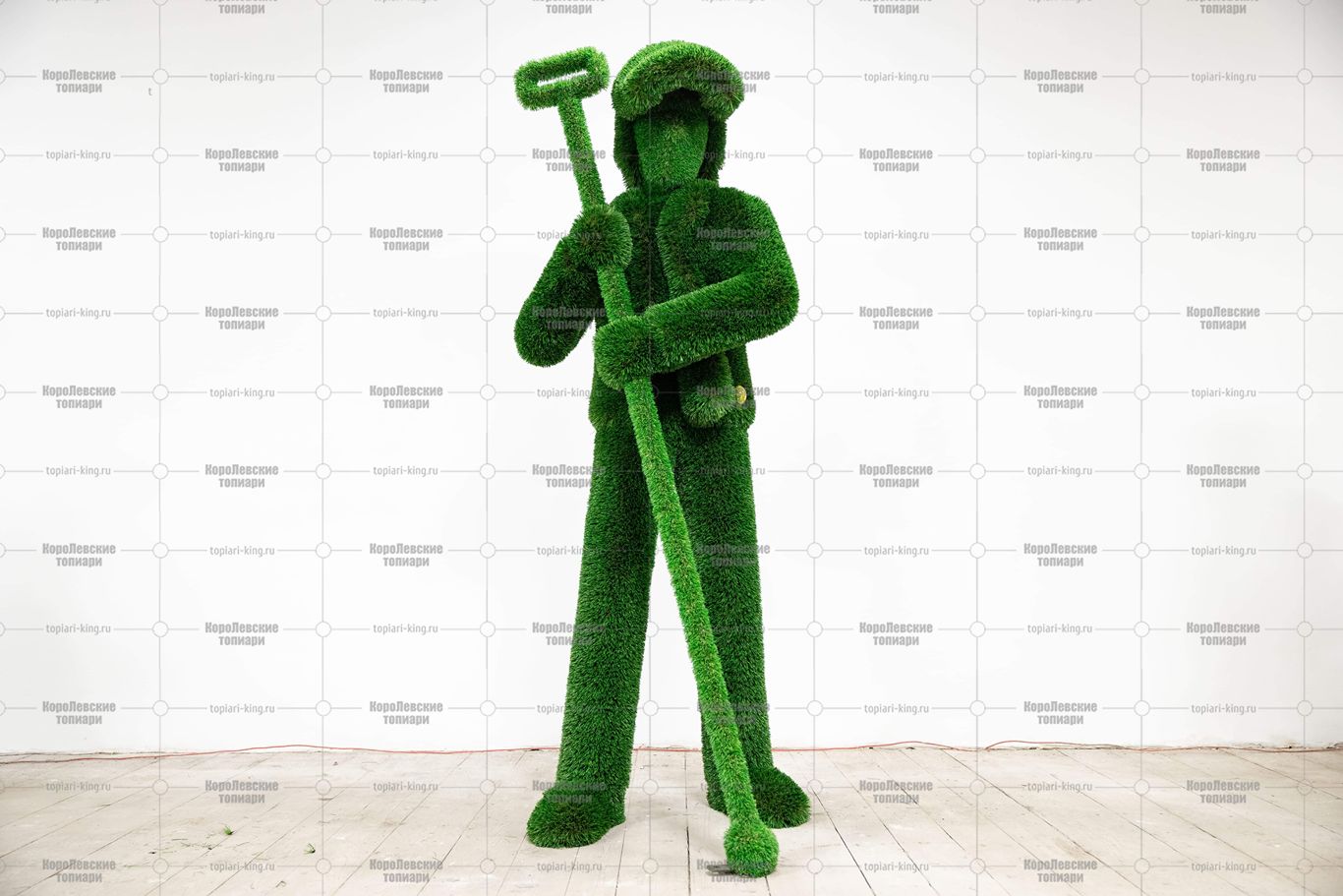 Топиари композиция сталевары - газон Deluxe Топиари композиция сталевары - газон Deluxe