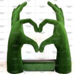 Топиари композиция ладони-сердце-лавочка - газон Eco