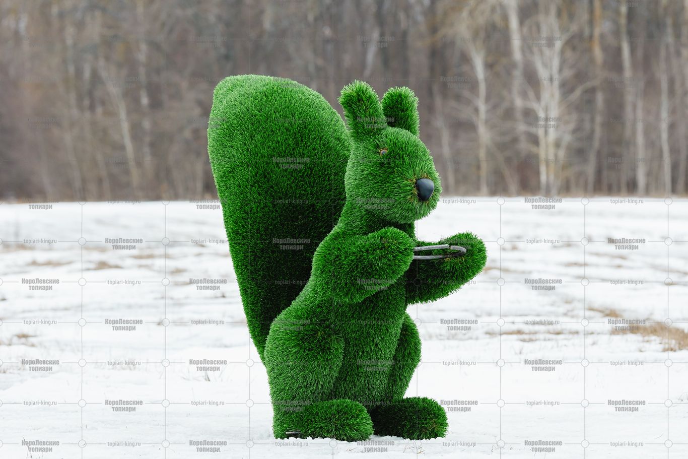 Топиари белочка с кольцом под кашпо - газон Deluxe Топиари белочка с кольцом под кашпо - газон Deluxe