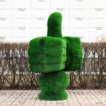 Топиари стела "Все идет по плану" - газон Deluxe