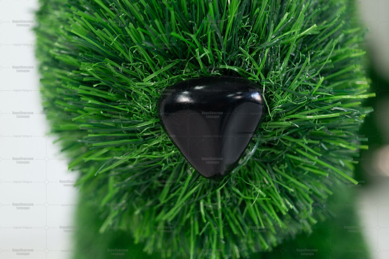 Топиари заяц Мила, h=105см  – искусственный газон Deluxe Green Топиари заяц Мила, h=105см  – искусственный газон Deluxe Green