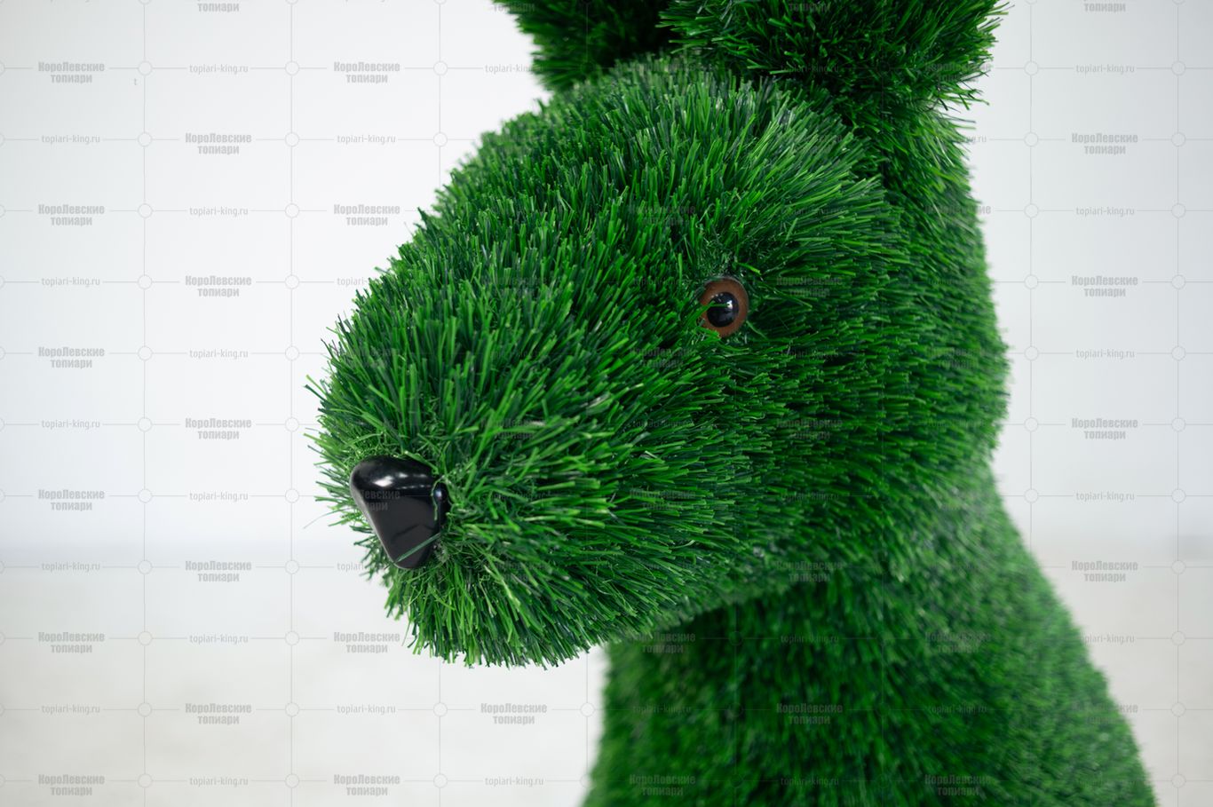 Топиари заяц Мила, h=105см  – искусственный газон Deluxe Green Топиари заяц Мила, h=105см  – искусственный газон Deluxe Green