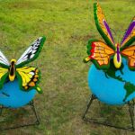 Топиари композиция бабочка Королева III на земном шаре - газон Eco