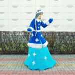 Топиари композиция дед мороз, снегурочка, 3 снеговика - газон Eco