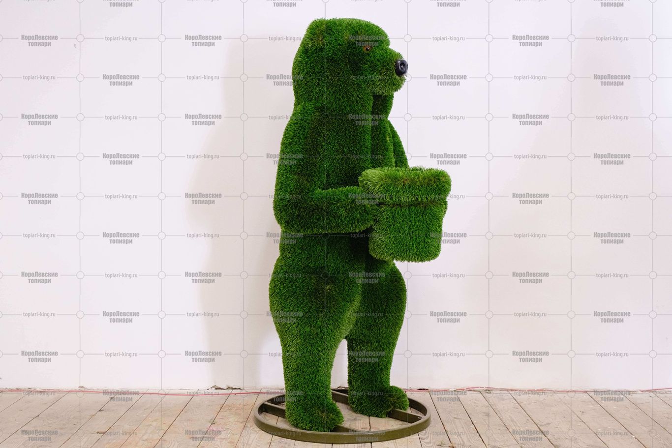 Топиари медведь с кашпо, h=177 см - газон Deluxe Топиари медведь с кашпо, h=177 см - газон Deluxe