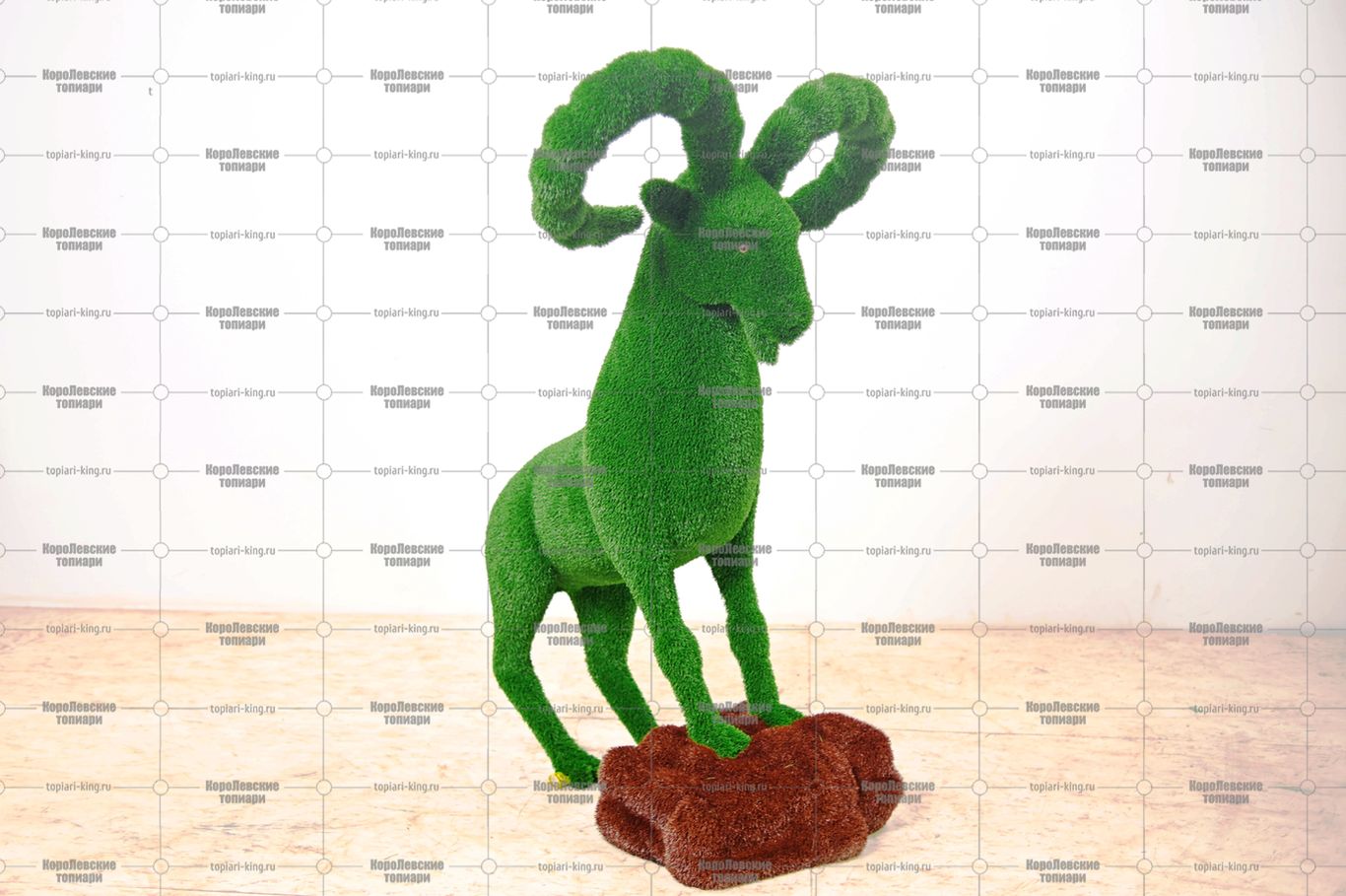 Топиари козерог Тур на камне, модель 2 - газон Есо Топиари козерог Тур на камне, модель 2 - газон Есо