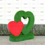 Топиари стела сердца Гармония, оригинал - газон Eco