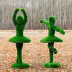 Топиари композиция балерины Мари и Диана - газон Deluxe