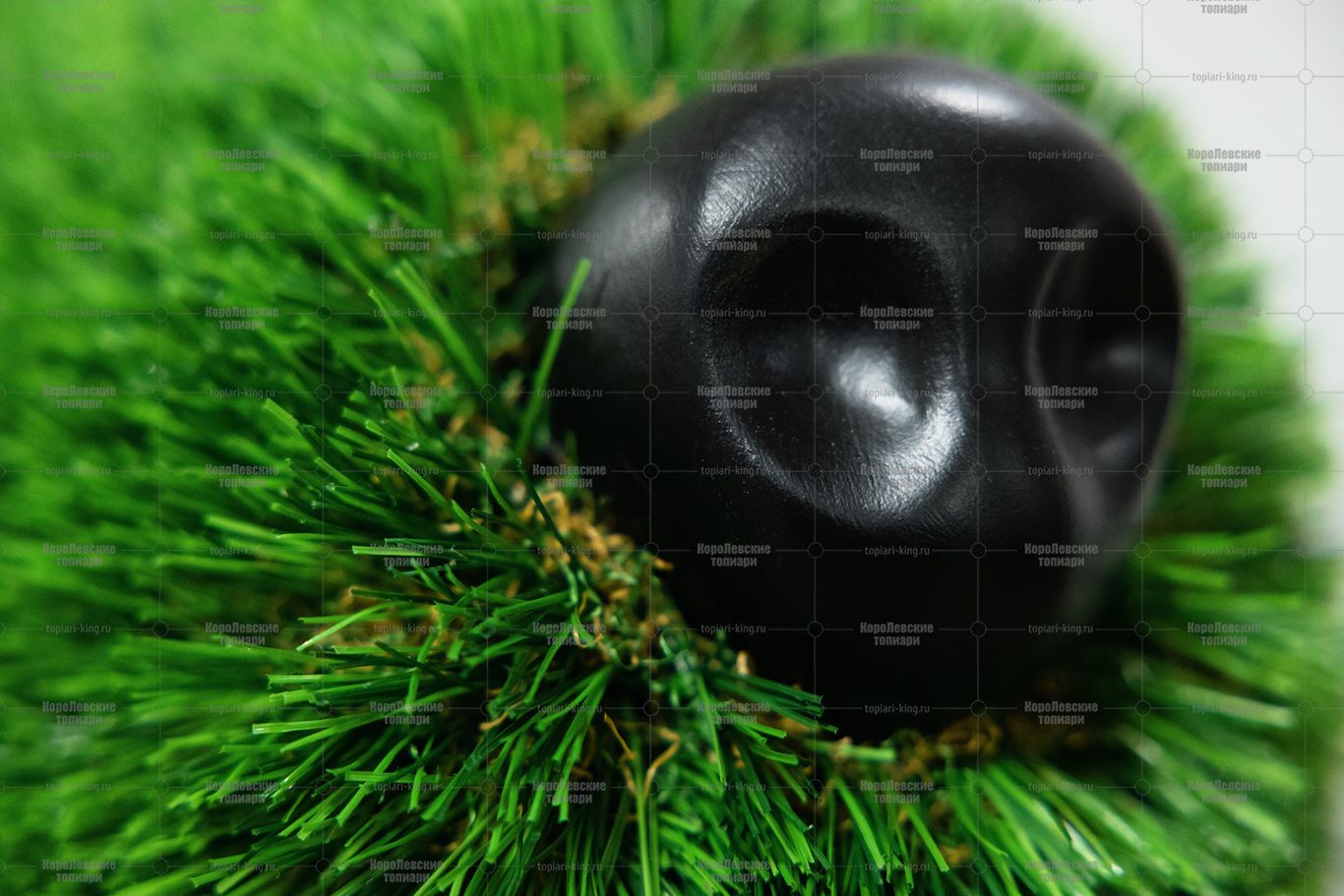 Топиари медведица Барбро - газон Deluxe Топиари медведица Барбро - газон Deluxe