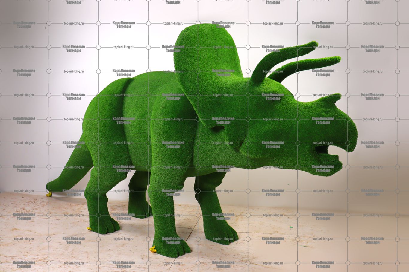 Топиари динозавр трицератопс, h=240 см - газон Eco Топиари динозавр трицератопс, h=240 см - газон Eco