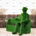 Топиари композиция джентельмен Арли, ожидает (с лавкой) - газон Deluxe