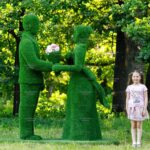 Топиари композиция леди и джентельмен, свидание - газон Eco