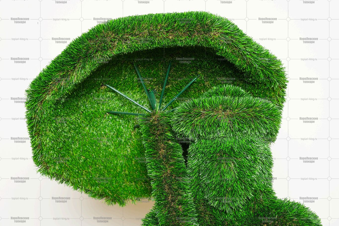 Топиари леди с зонтиком, Моне - газон Deluxe Топиари леди с зонтиком, Моне - газон Deluxe