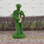 Топиари музыкант с саксофоном - газон Eco +