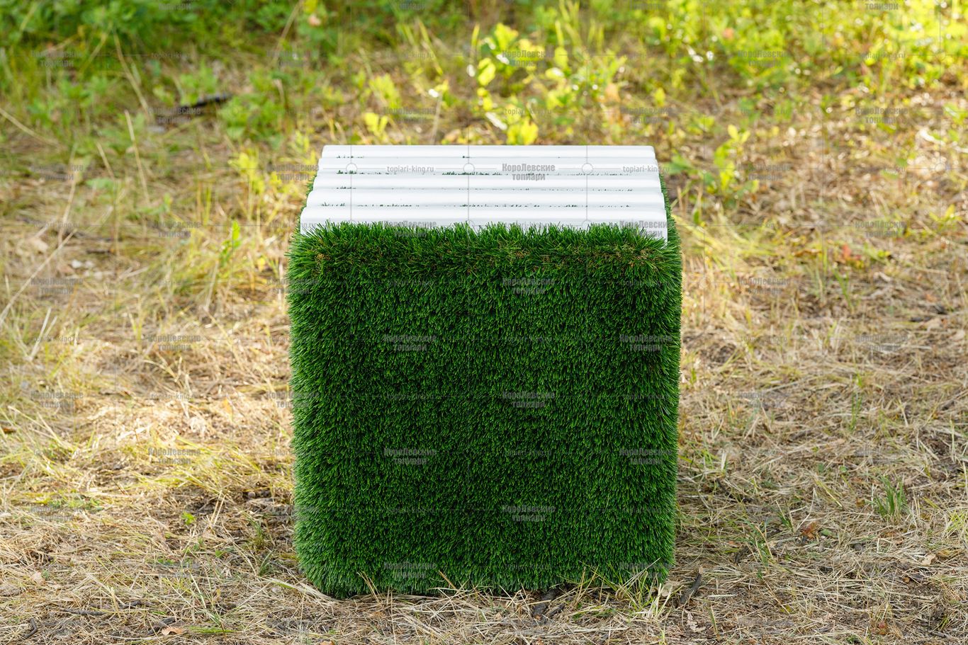 Топиари пуфик - газон Deluxe Топиари пуфик - газон Deluxe