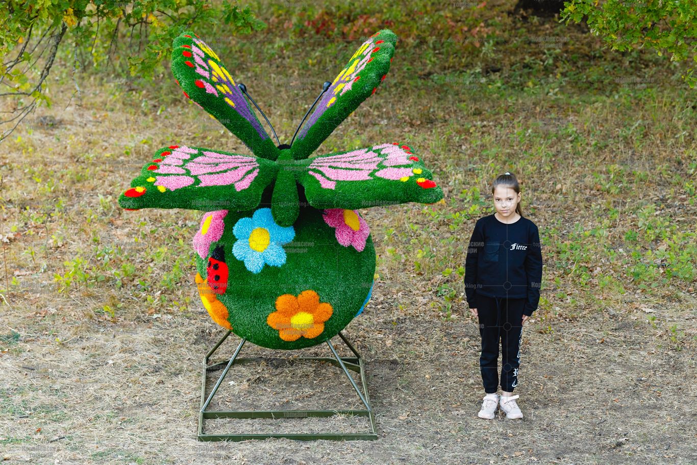 Топиари шар поляна, h=135 см - газон Eco Топиари шар поляна, h=135 см - газон Eco