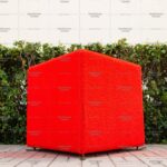 Топиари куб, красный h=75 см - газон Eco