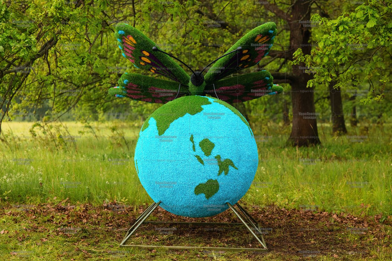 Топиари композиция бабочка на земном шаре №2   - газон Eco + Eco + Топиари композиция бабочка на земном шаре №2   - газон Eco + Eco +