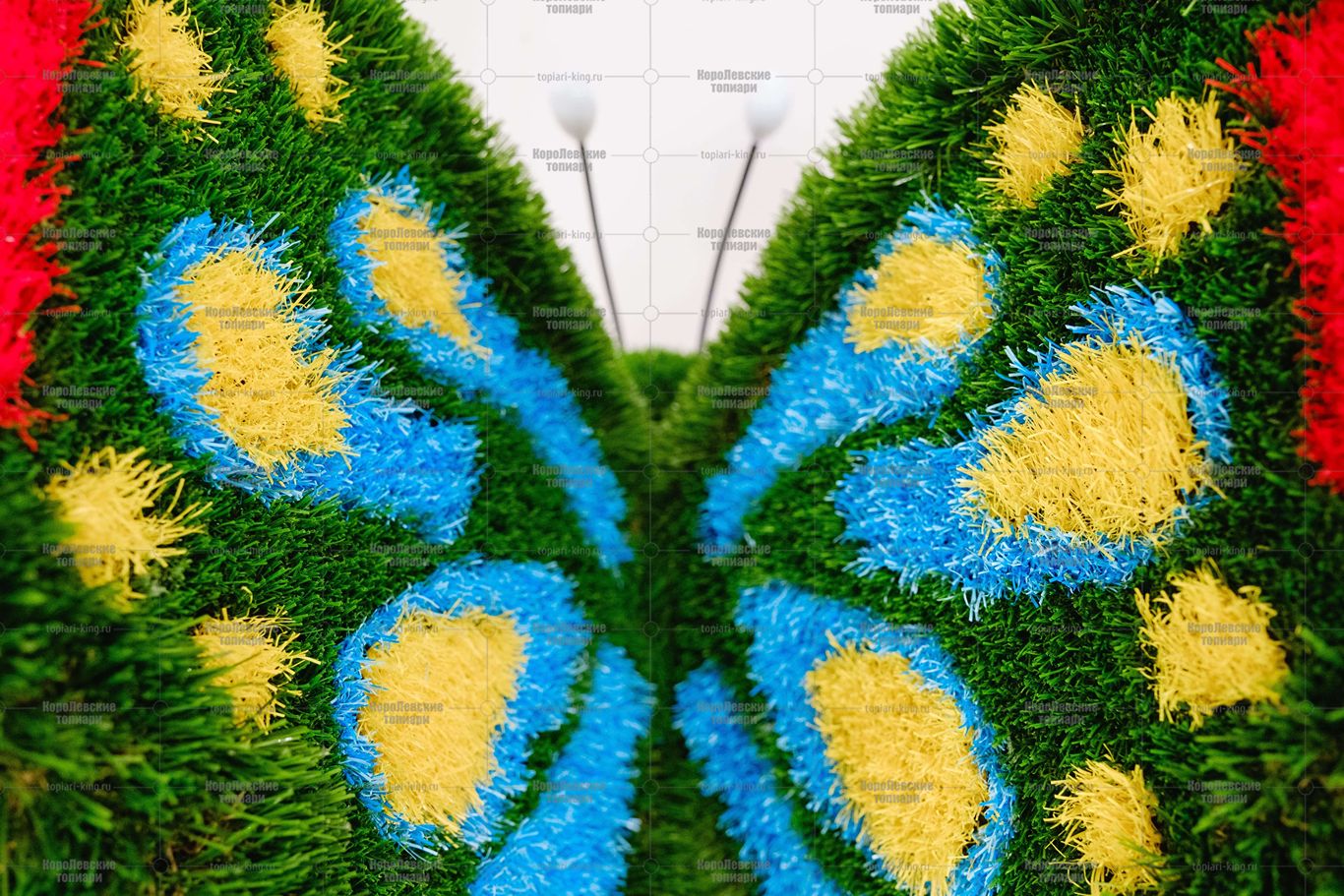 Топиари бабочка Тара, модель 1 - газон Eco + Deluxe Топиари бабочка Тара, модель 1 - газон Eco + Deluxe