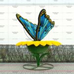 Топиари композиция бабочка Морфо на подсолнухе - газон Eco