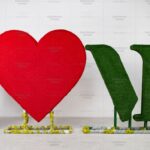 Топиари композиция буквы h=100см, с сердцем h=160 см - газон Есо